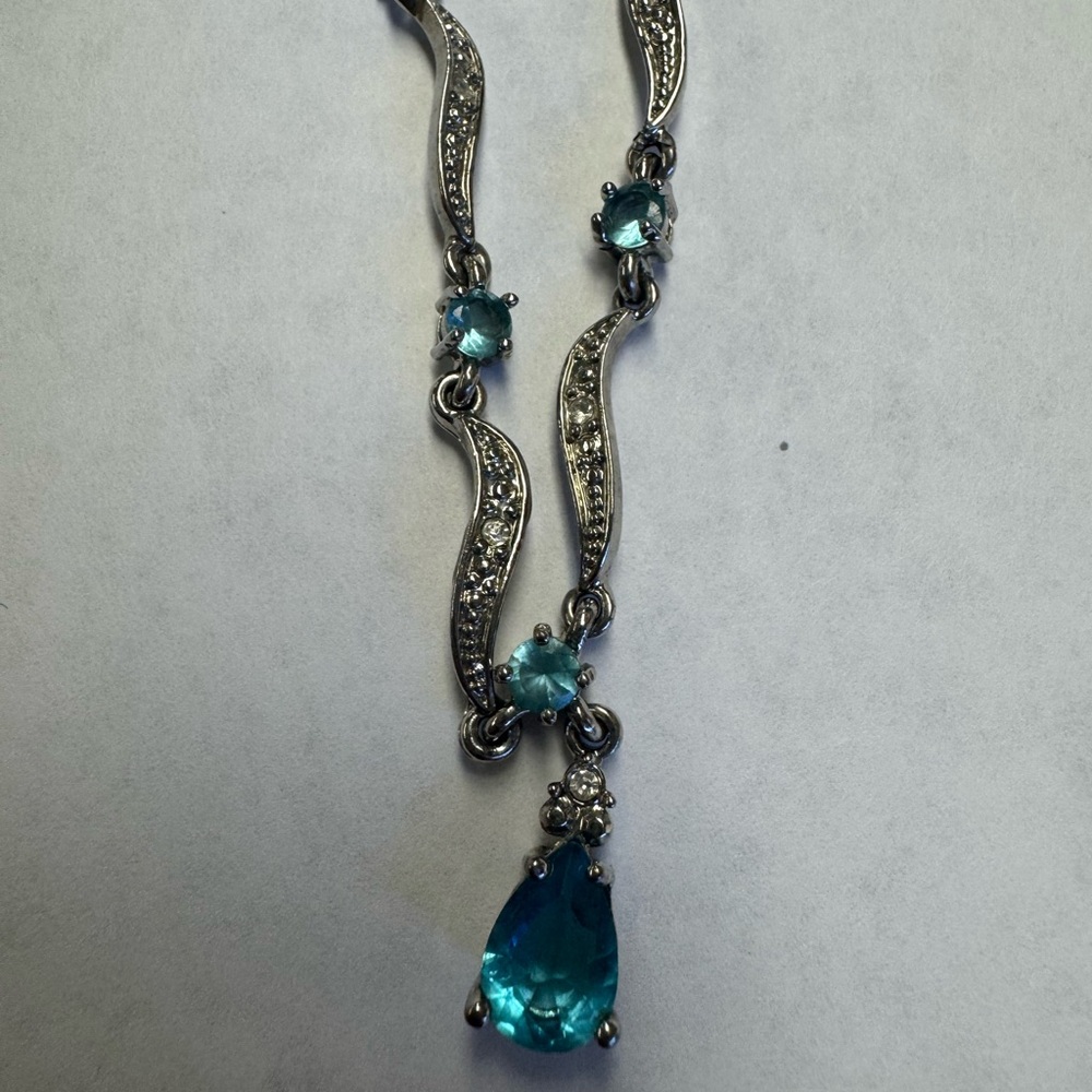 AVON Nina Ricci birthstone necklace - Picture 2 of 5